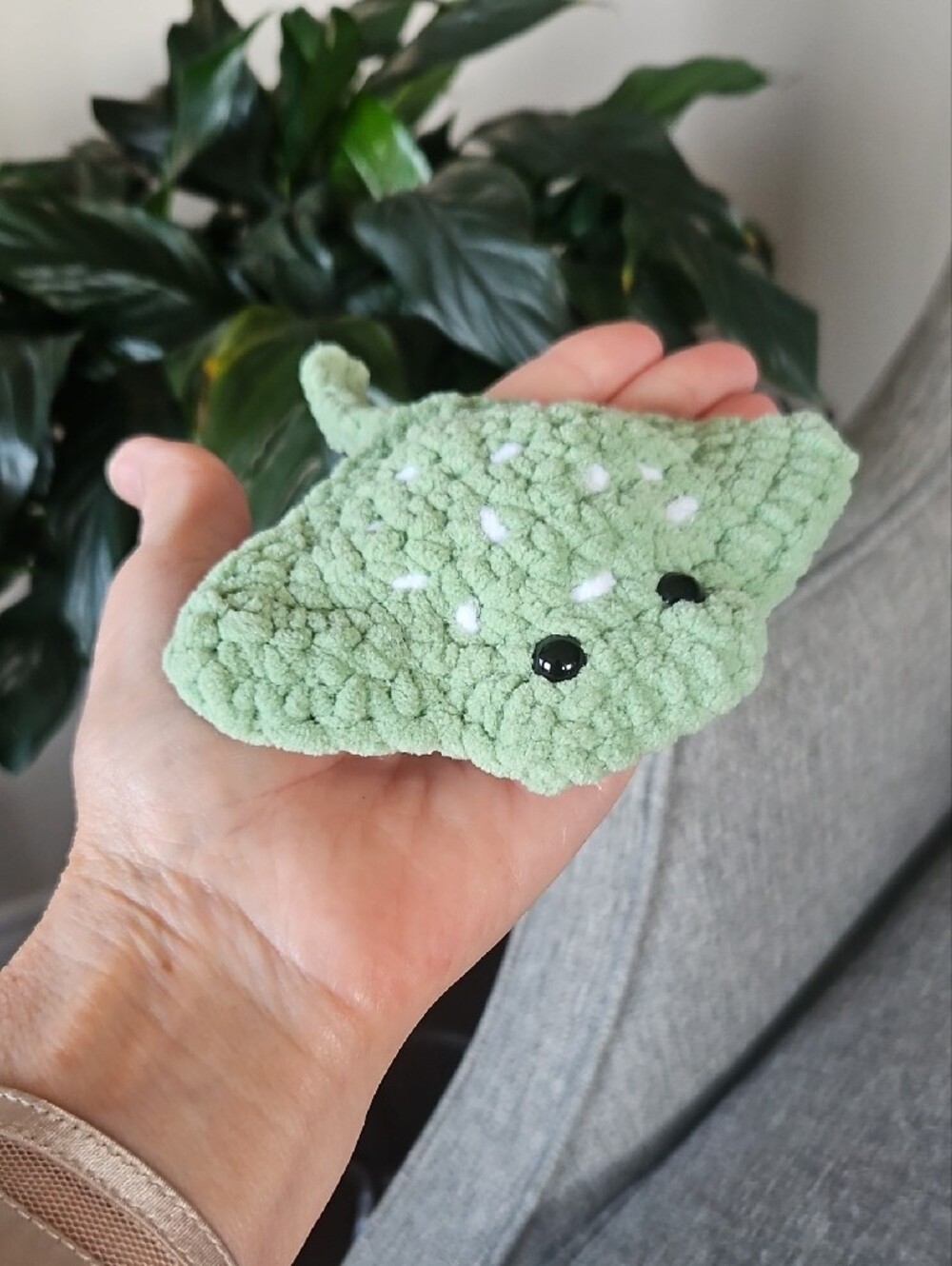 Handmade Crochet Plush Stringray - Light Green - Small